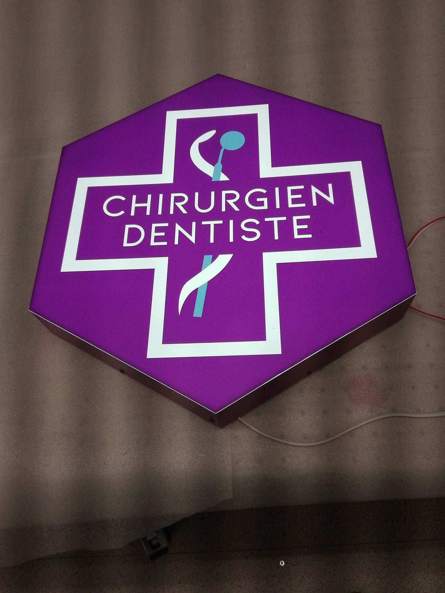 Enseigne simple face à Leds - DENTAL SIGN